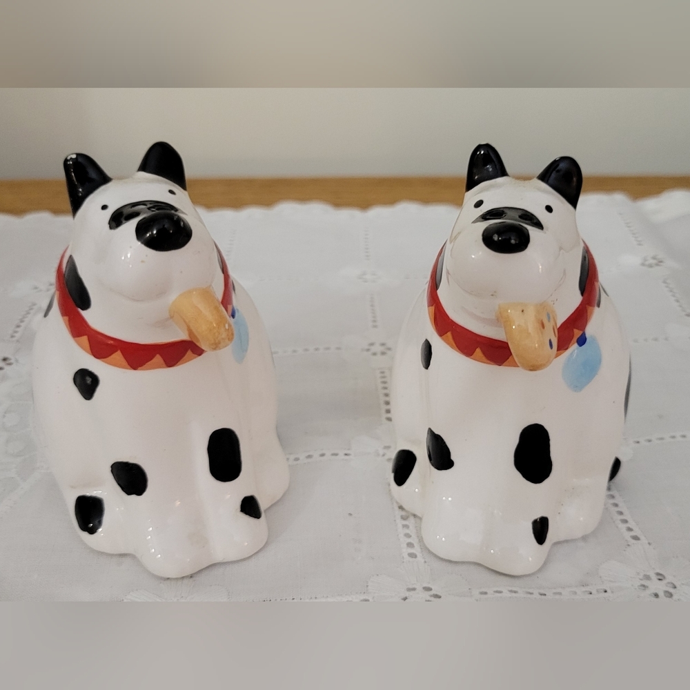 Vintage Coco Dowley Salt and Pepper shakers